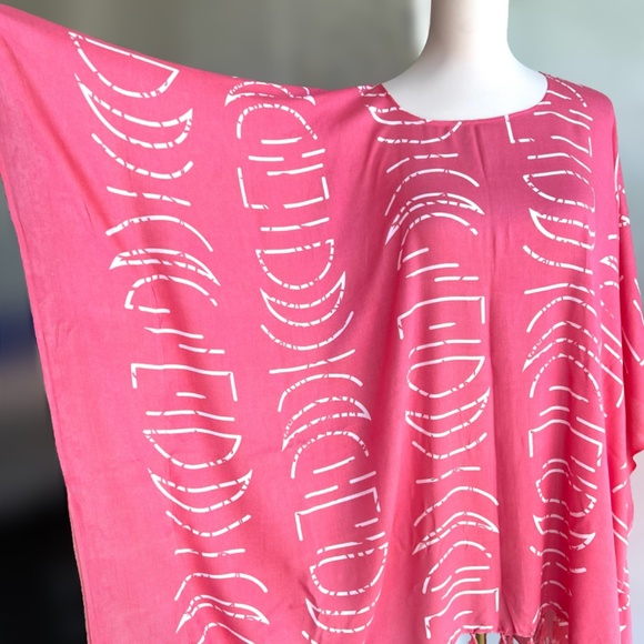 0079/ Light Pink Moon Chase Pattern Poncho - Picture 3 of 6